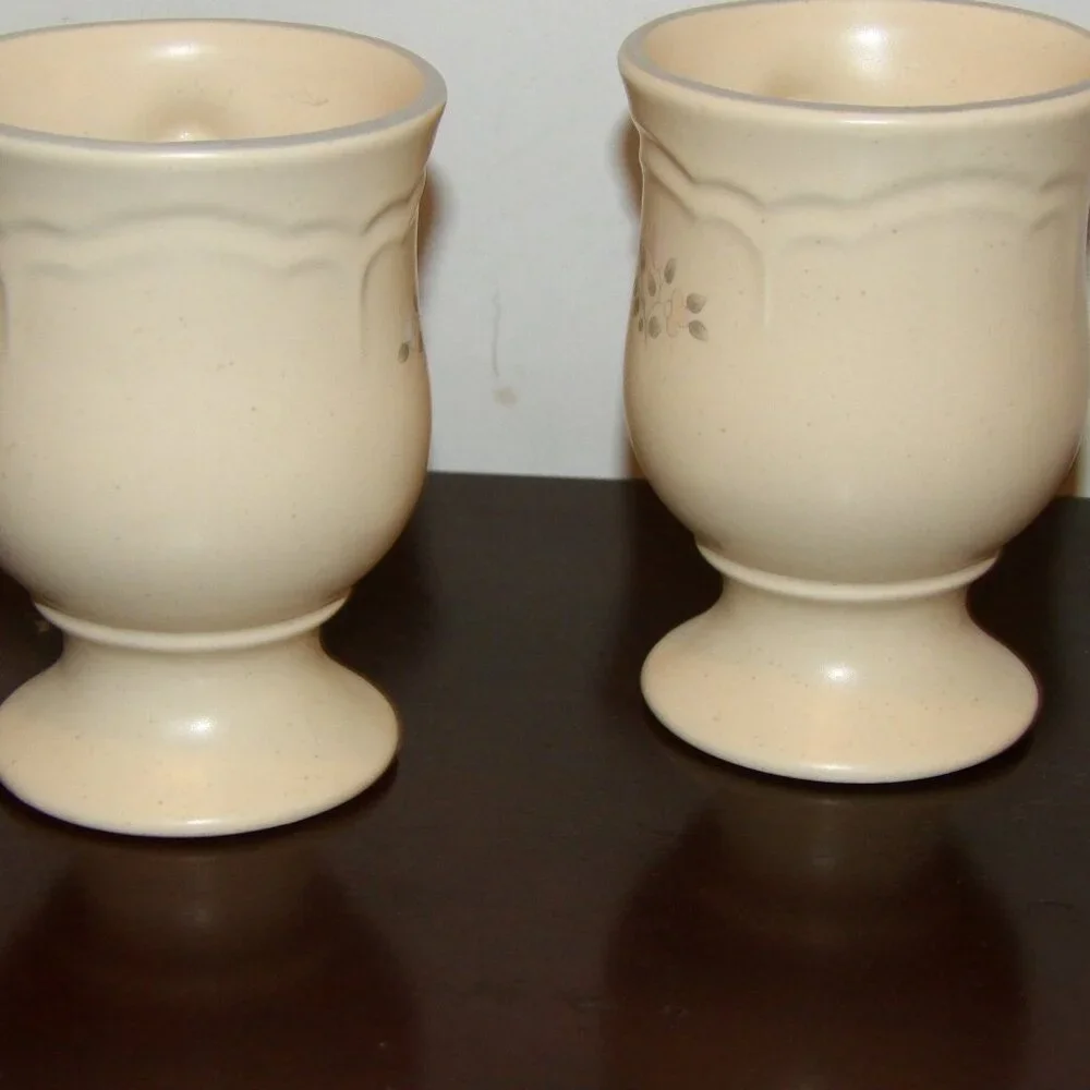 Pfaltzgraff Remembrance Pedestal Mug Cup Set of 2 each is 10oz